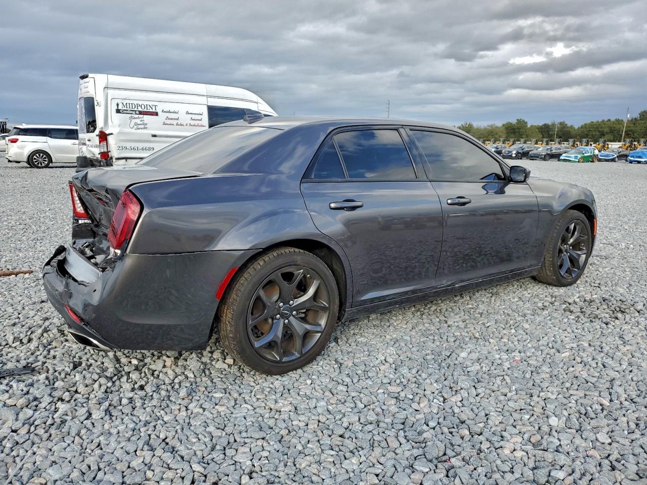 2023 CHRYSLER 300 S photo 3