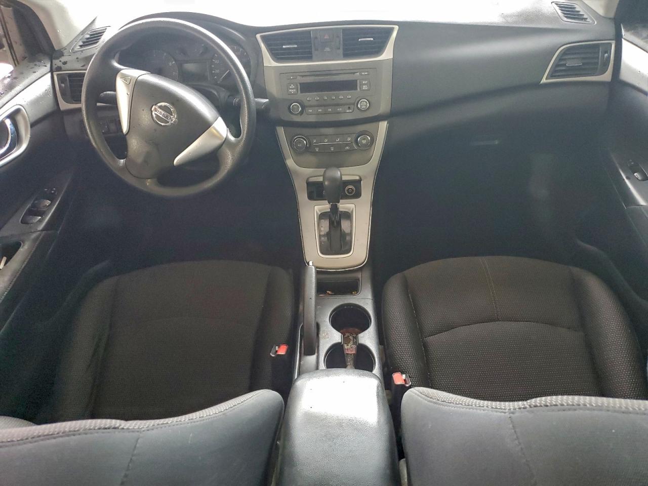 2013 NISSAN SENTRA S photo 8