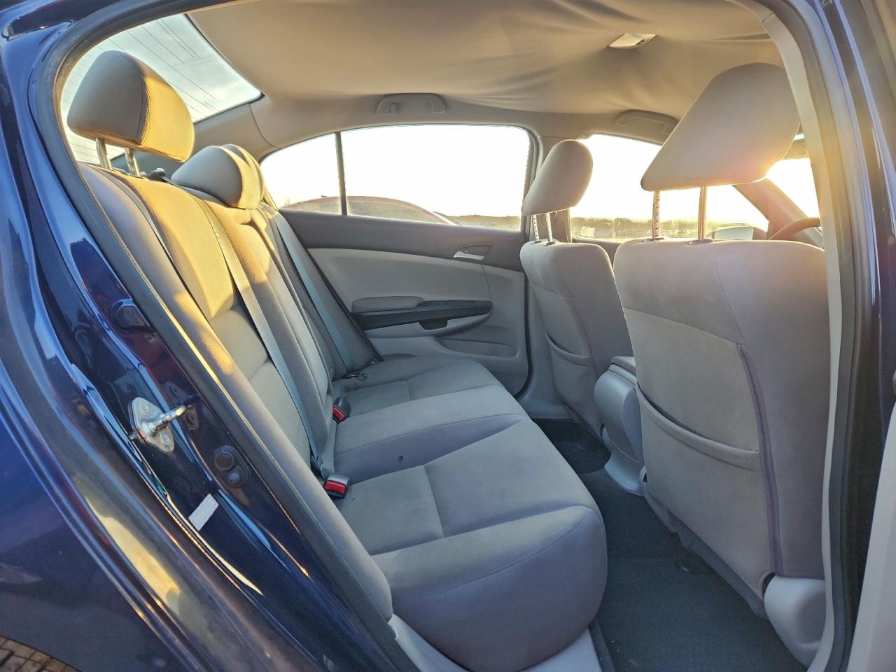 2012 HONDA ACCORD LX photo 10