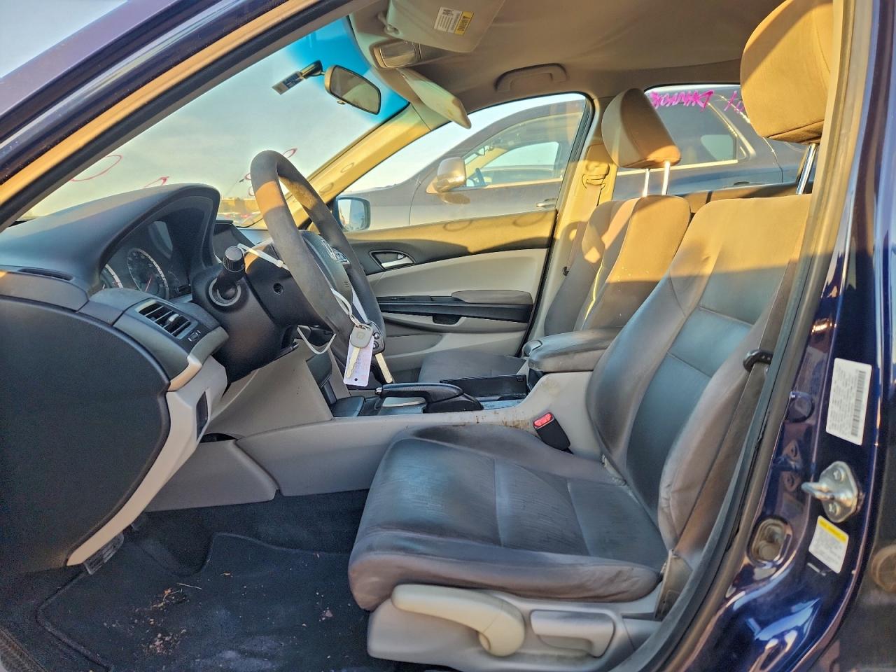 2012 HONDA ACCORD LX photo 7