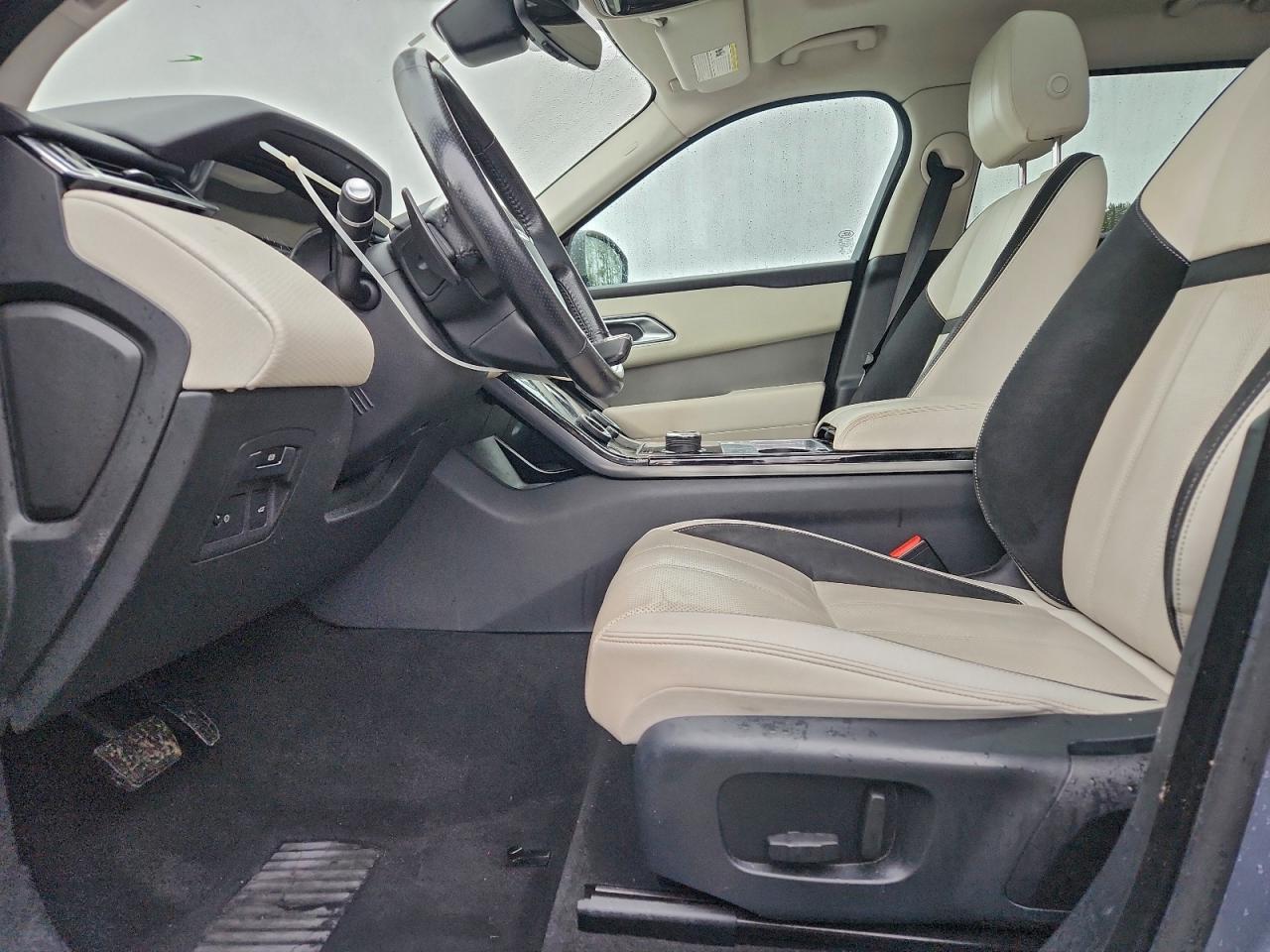 2019 LAND ROVER RANGE ROVER VELAR S photo 13
