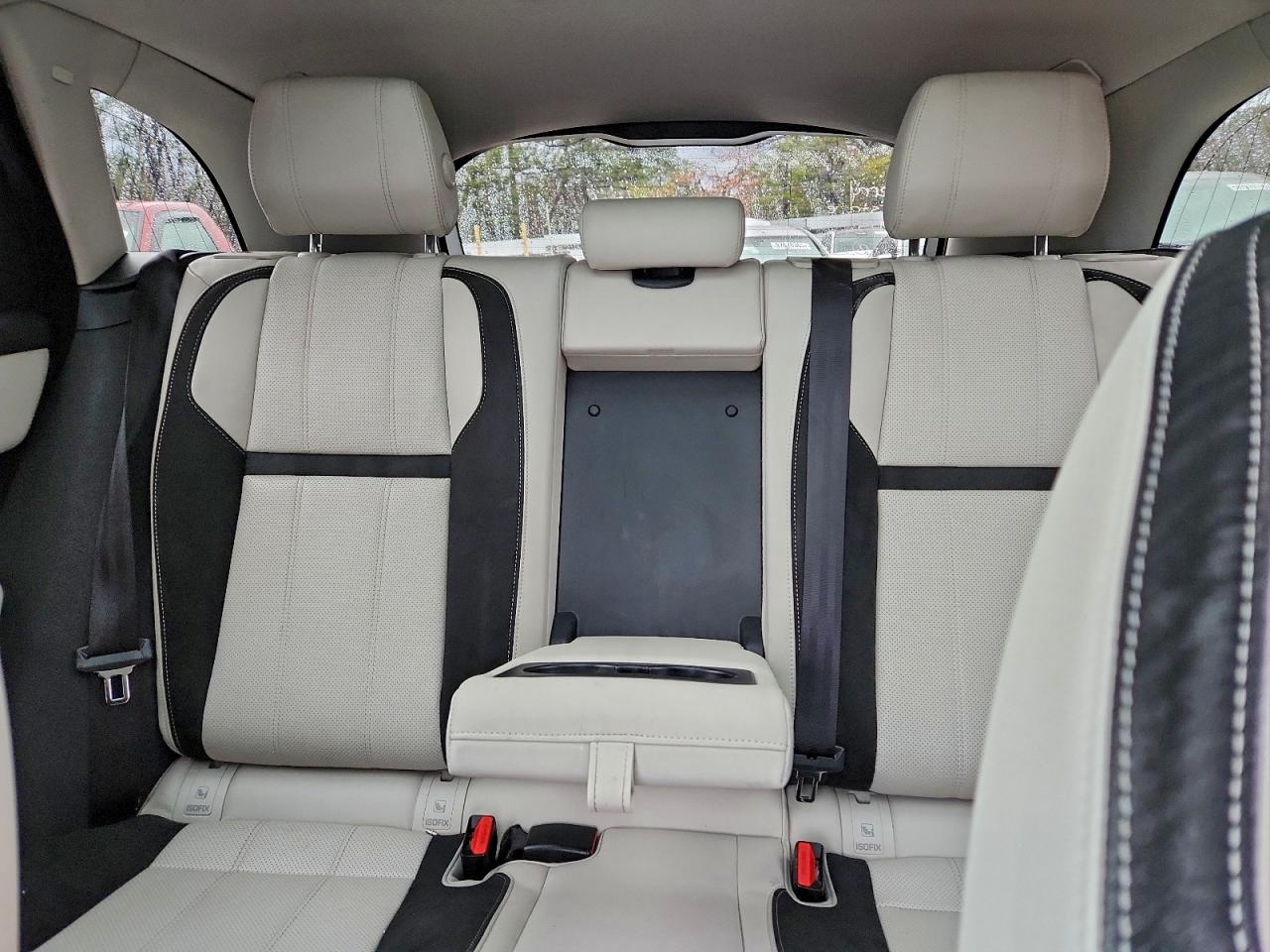 2019 LAND ROVER RANGE ROVER VELAR S photo 19