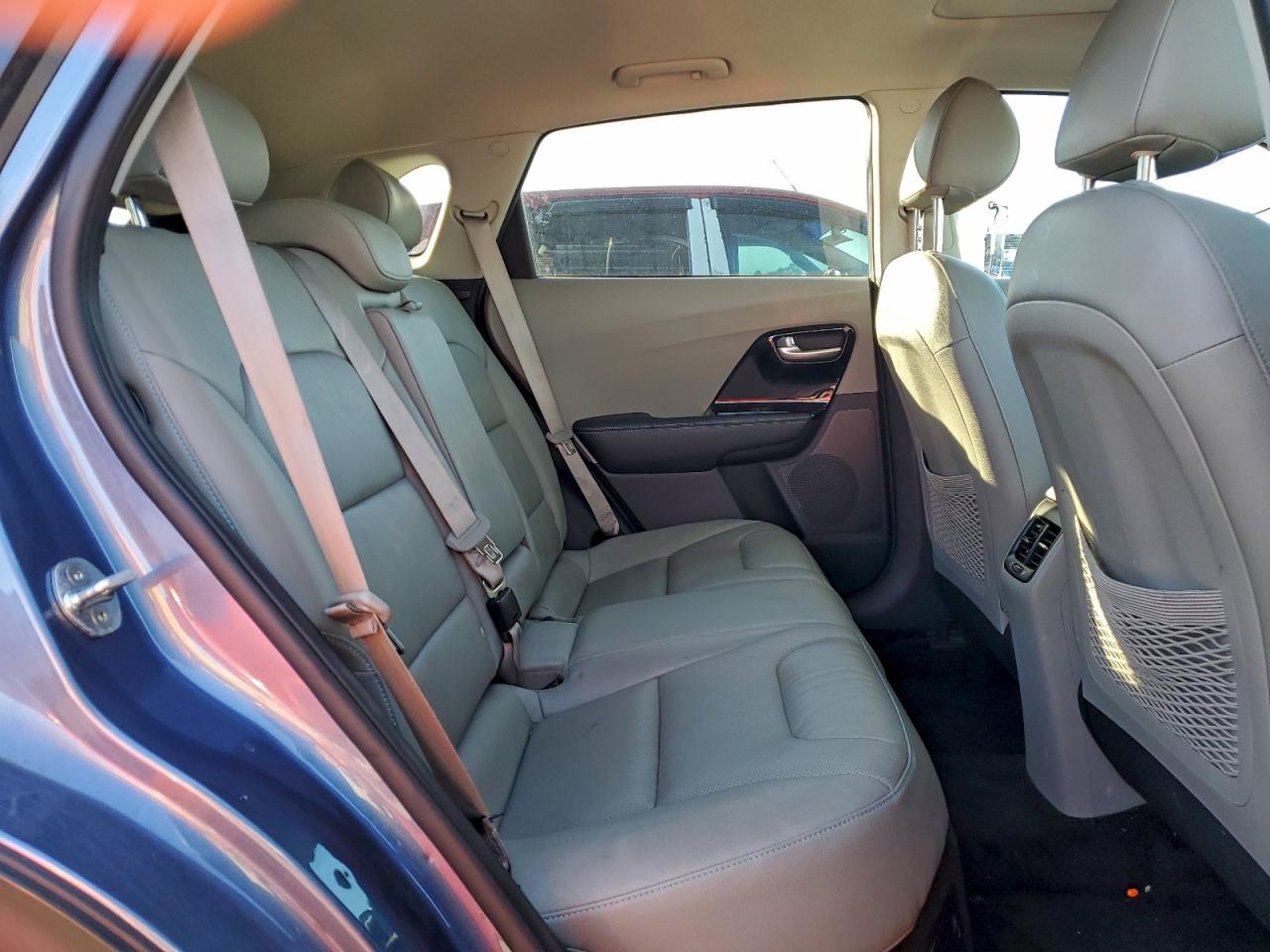 2021 KIA NIRO TOURING photo 11