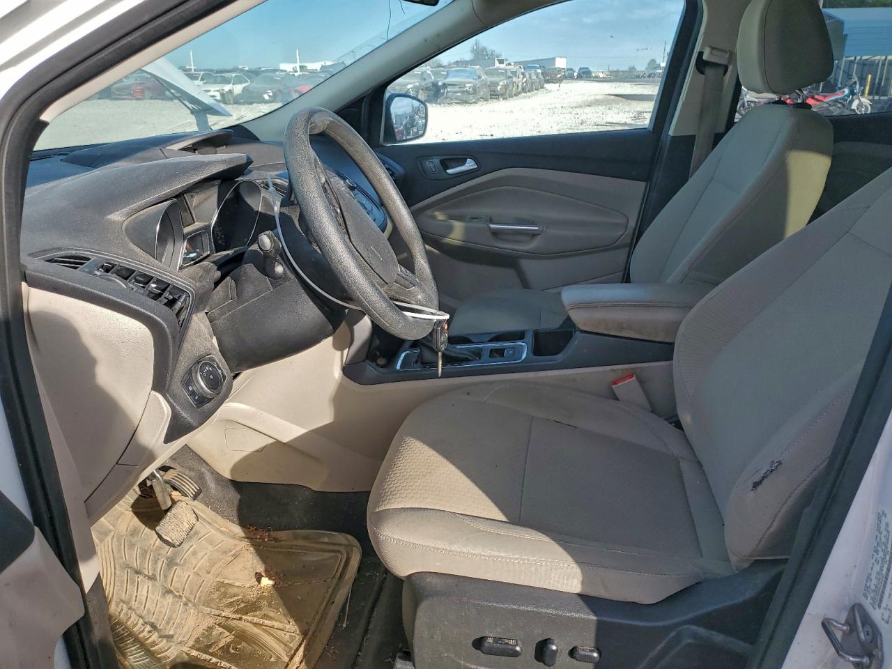 2017 FORD ESCAPE SE photo 7