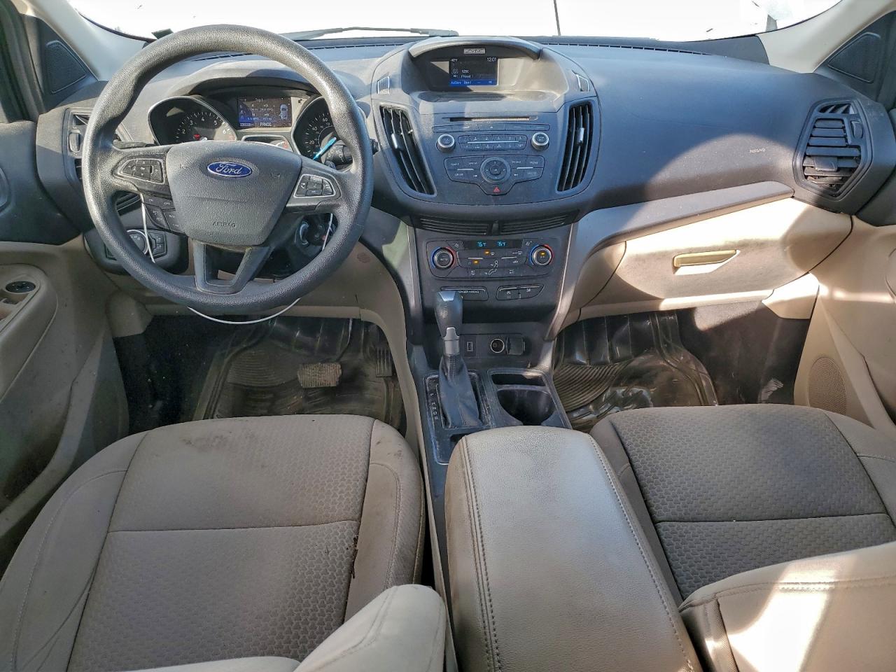 2017 FORD ESCAPE SE photo 8