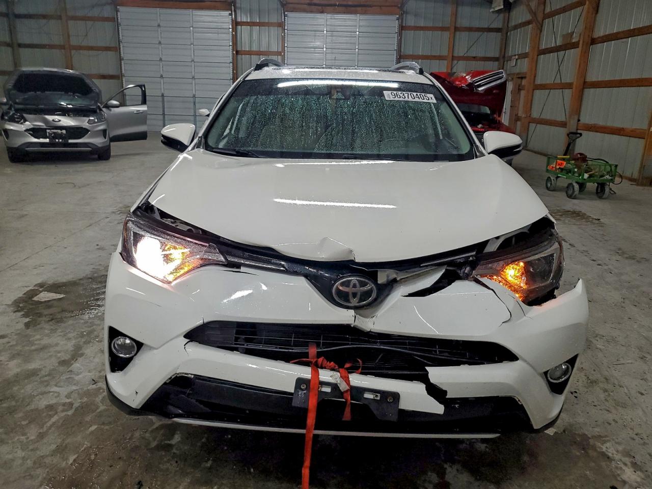 2017 TOYOTA RAV4 XLE photo 9