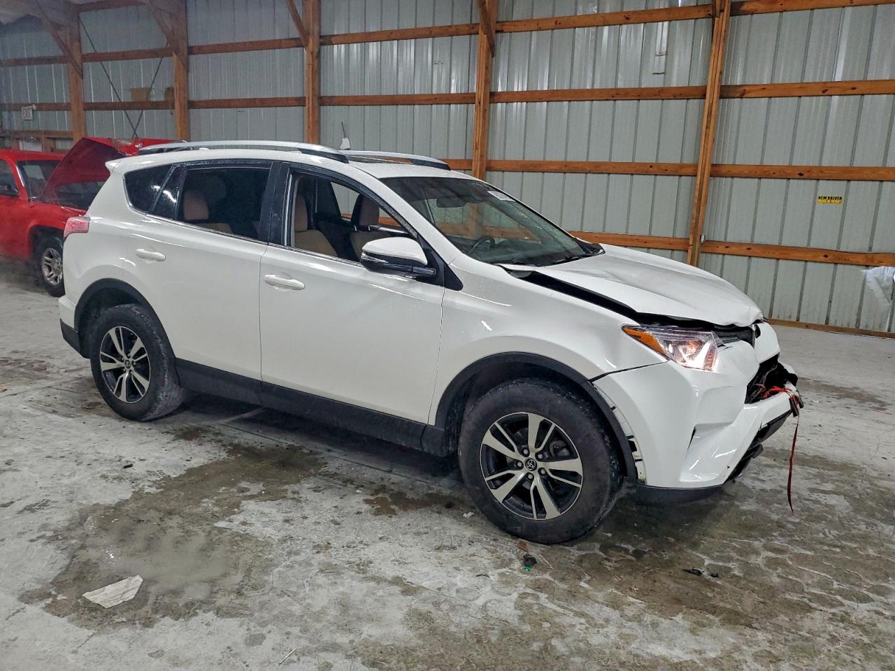 2017 TOYOTA RAV4 XLE photo 7