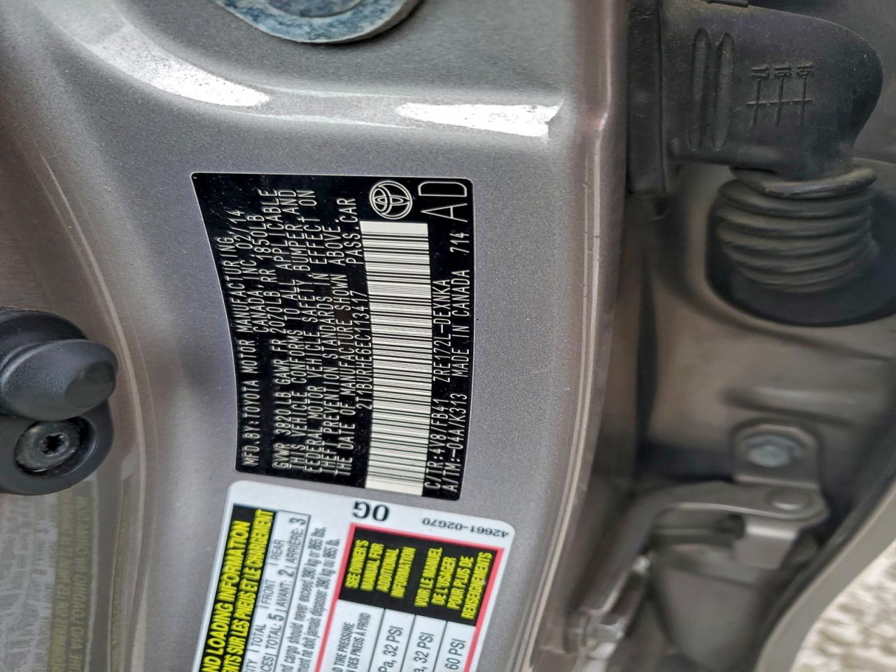 2014 TOYOTA COROLLA L photo 12