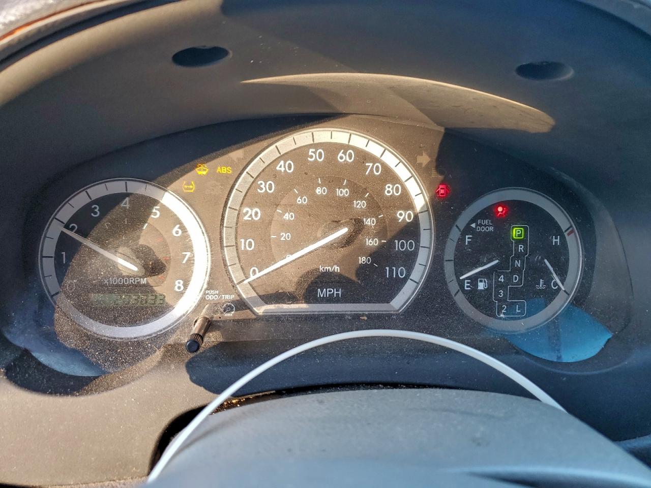 2004 TOYOTA SIENNA XLE photo 9