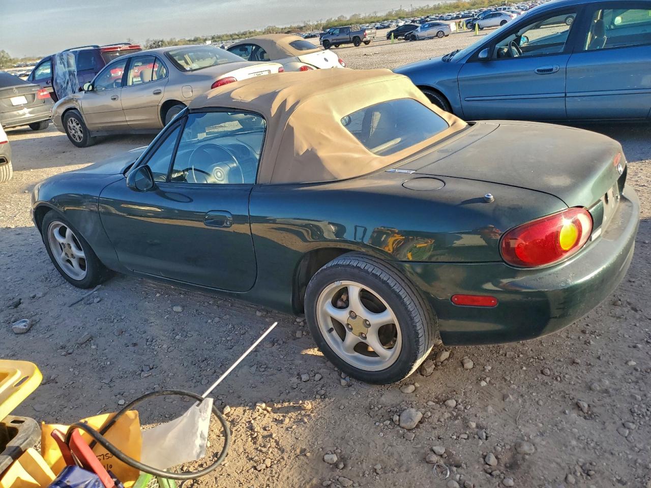 1999 MAZDA MX-5 MIATA photo 2