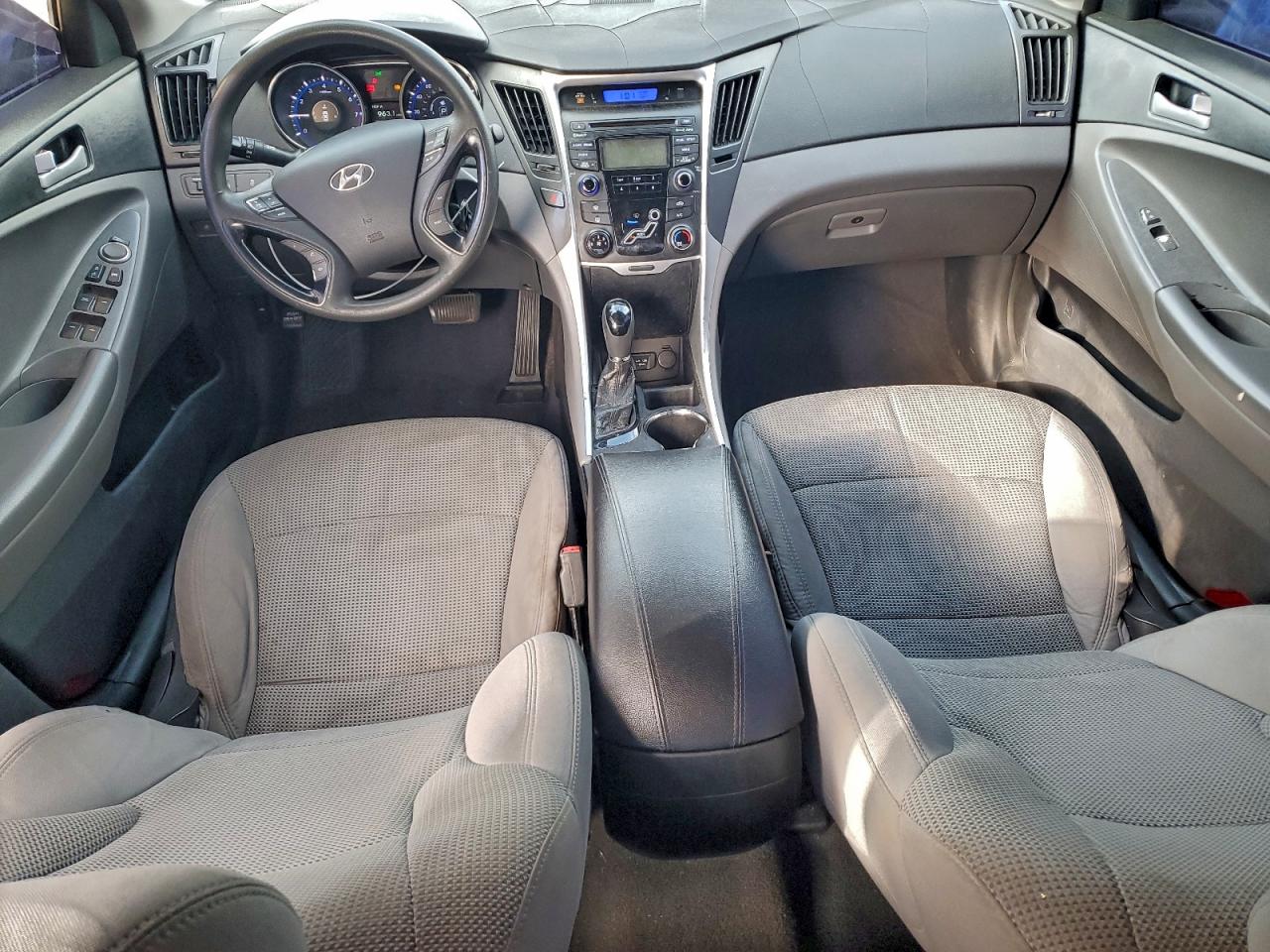 2013 HYUNDAI SONATA GLS photo 8