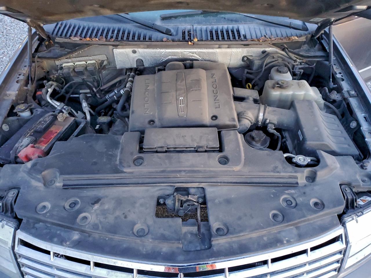 2013 LINCOLN NAVIGATOR photo 12