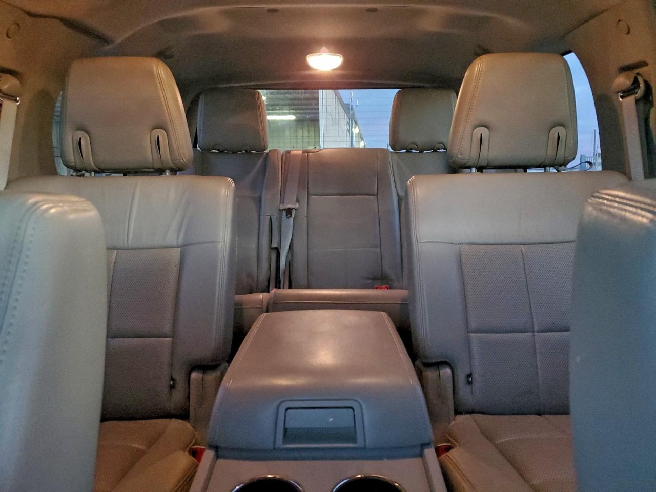 2013 LINCOLN NAVIGATOR photo 10