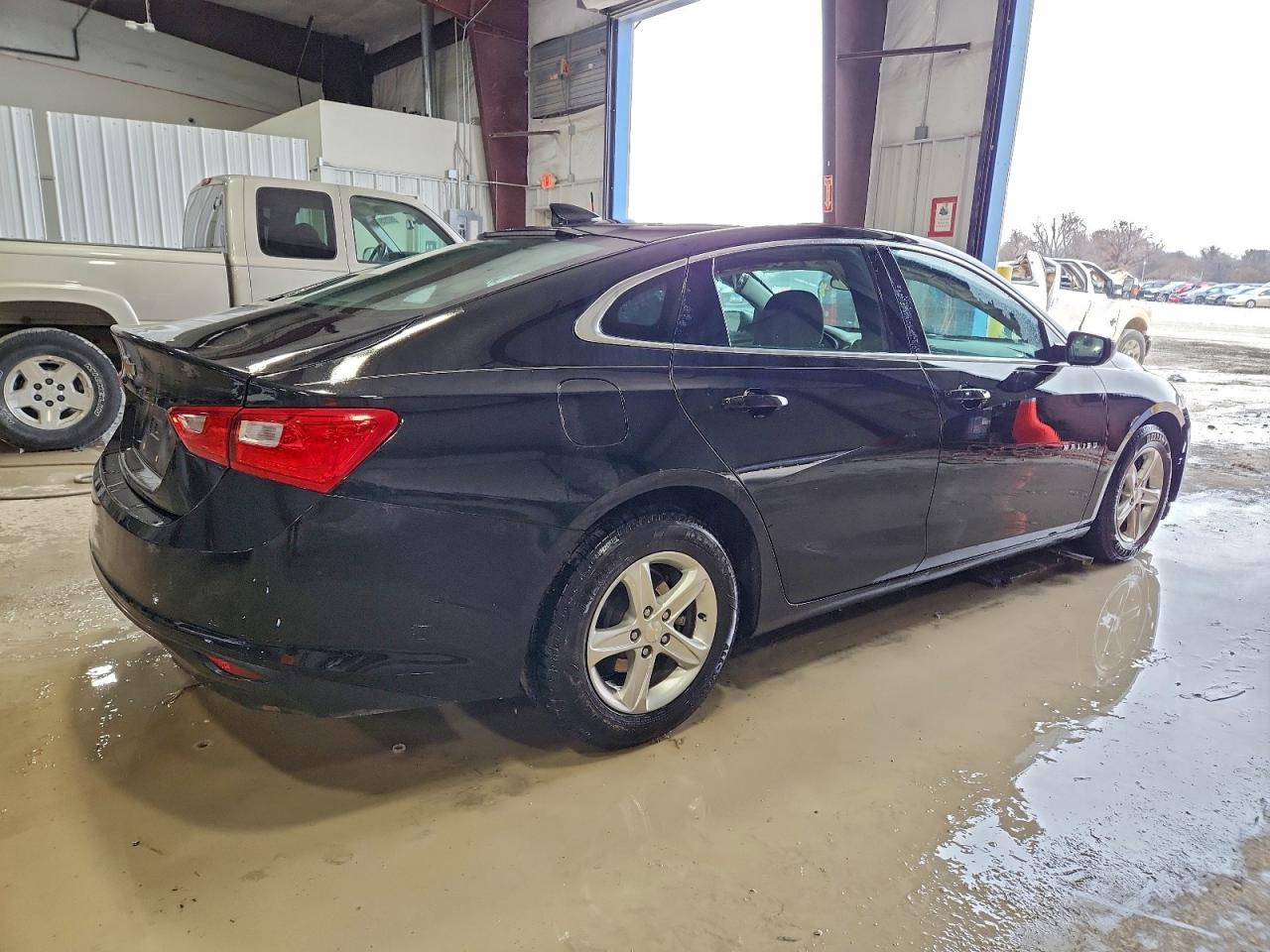 2021 CHEVROLET MALIBU LS photo 3