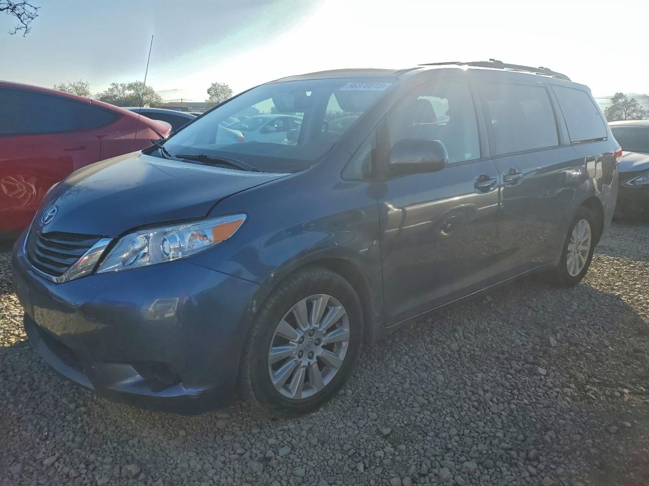 2014 TOYOTA SIENNA LE — MECHANICAL damage — photo 1