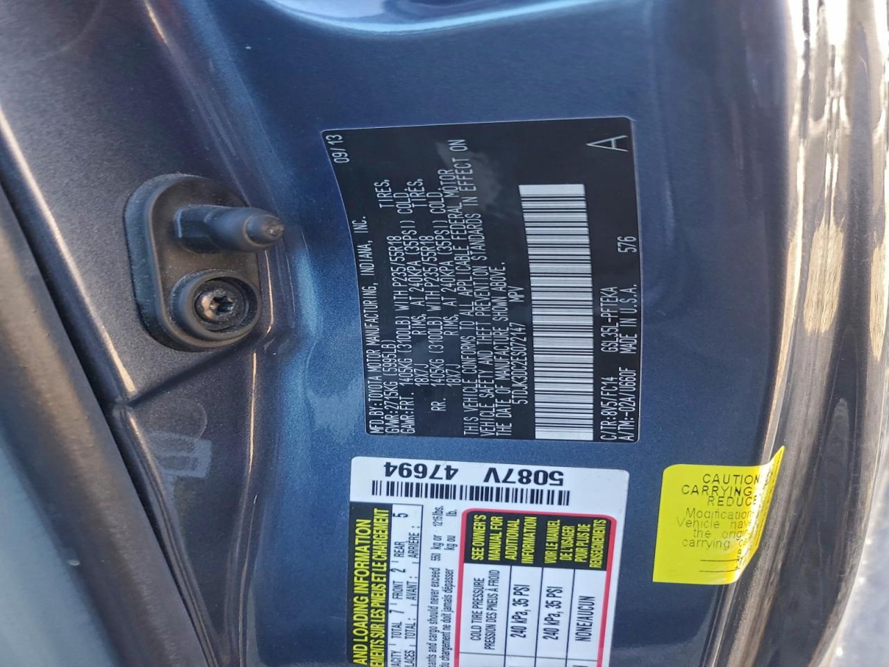 2014 TOYOTA SIENNA LE photo 13