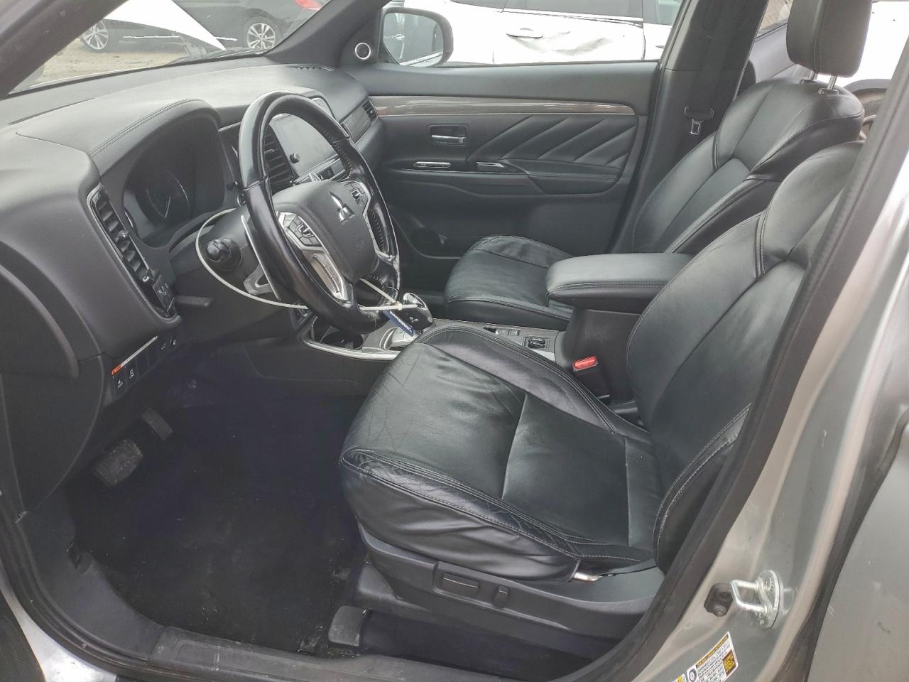 2019 MITSUBISHI OUTLANDER SEL photo 13
