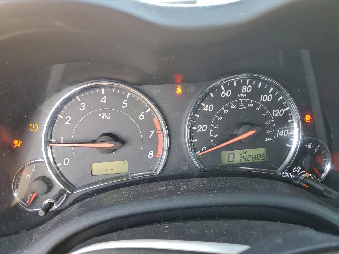 2013 TOYOTA COROLLA BASE photo 17