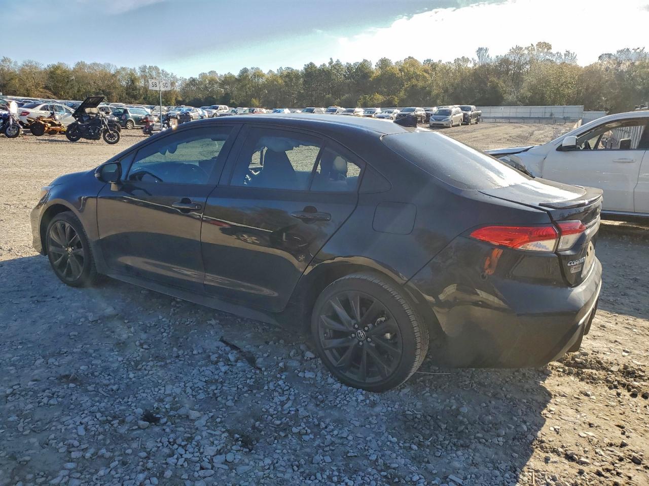 2025 TOYOTA COROLLA SE photo 3