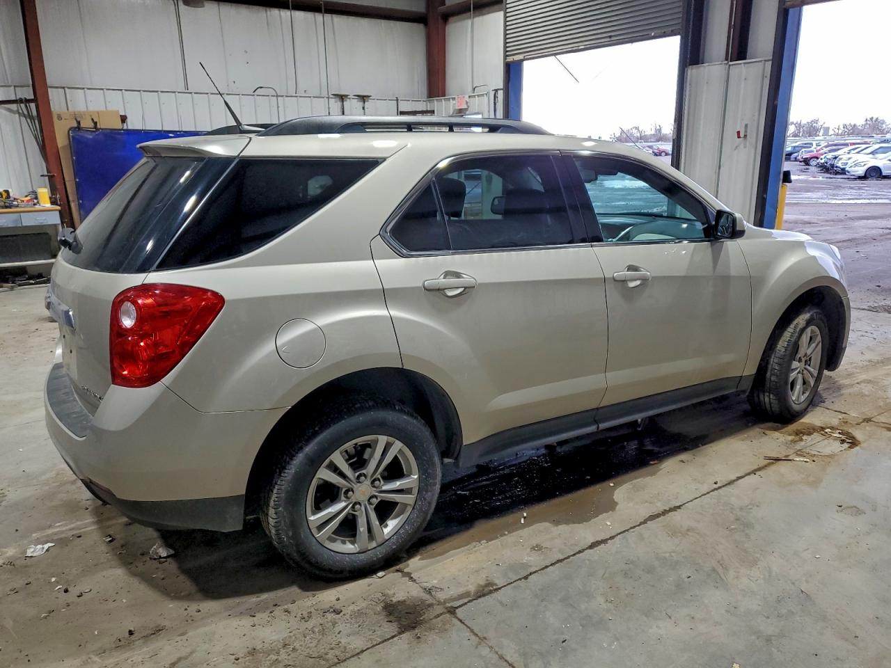 2013 CHEVROLET EQUINOX LT photo 3