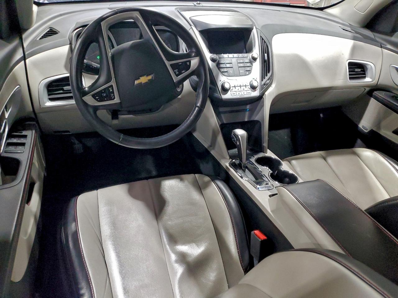 2013 CHEVROLET EQUINOX LT photo 8