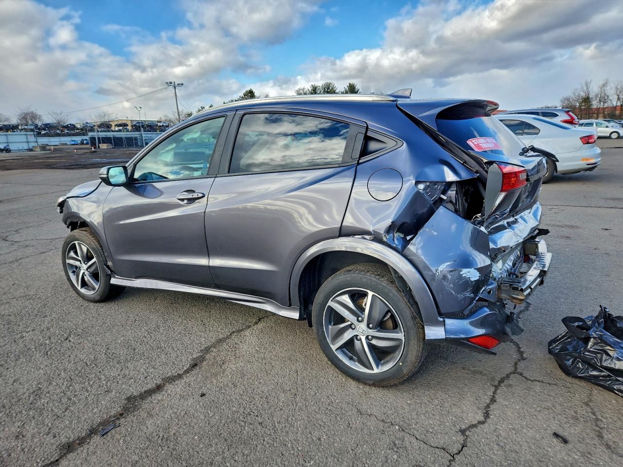 2019 HONDA HR-V TOURING photo 2