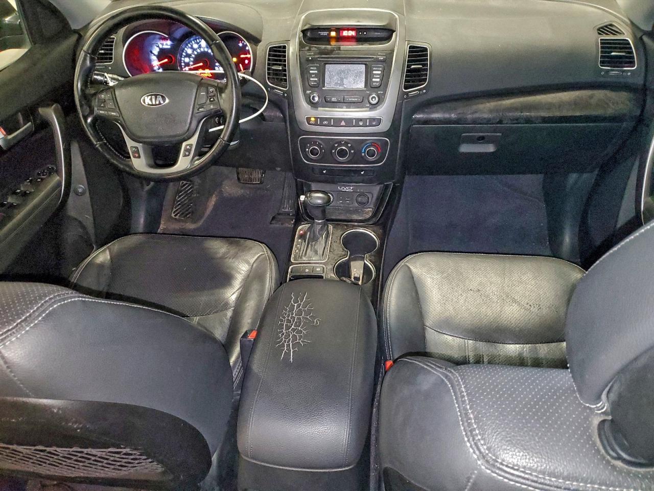 2015 KIA SORENTO LX photo 8