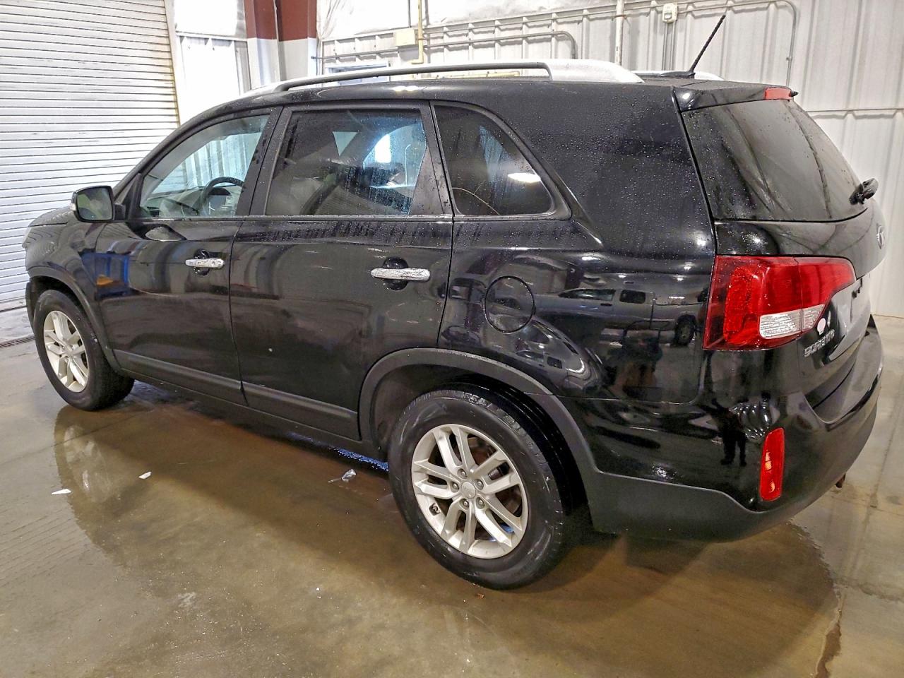 2015 KIA SORENTO LX photo 2