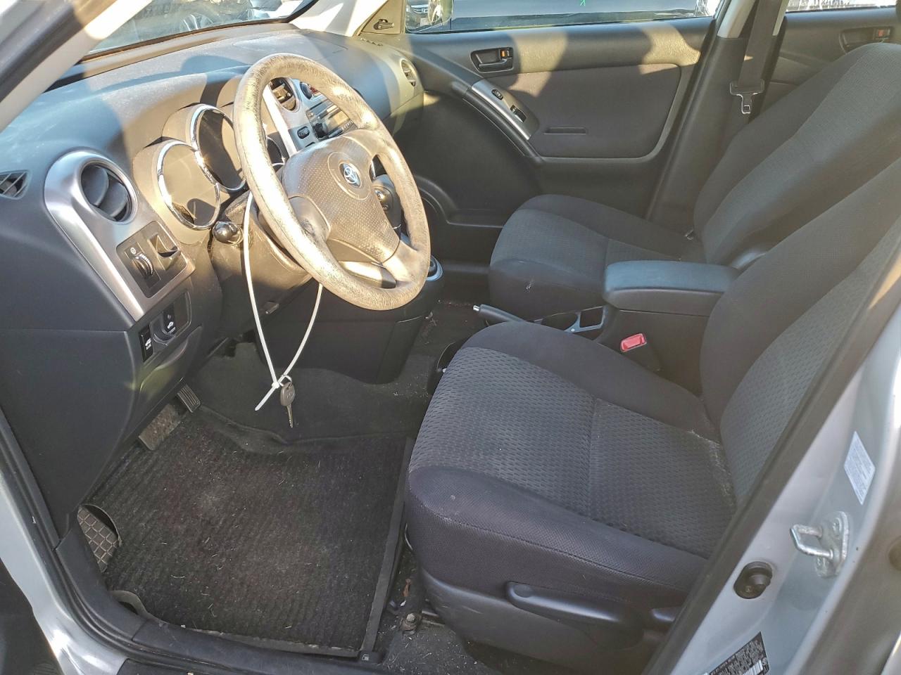 2006 TOYOTA COROLLA MATRIX XR photo 7