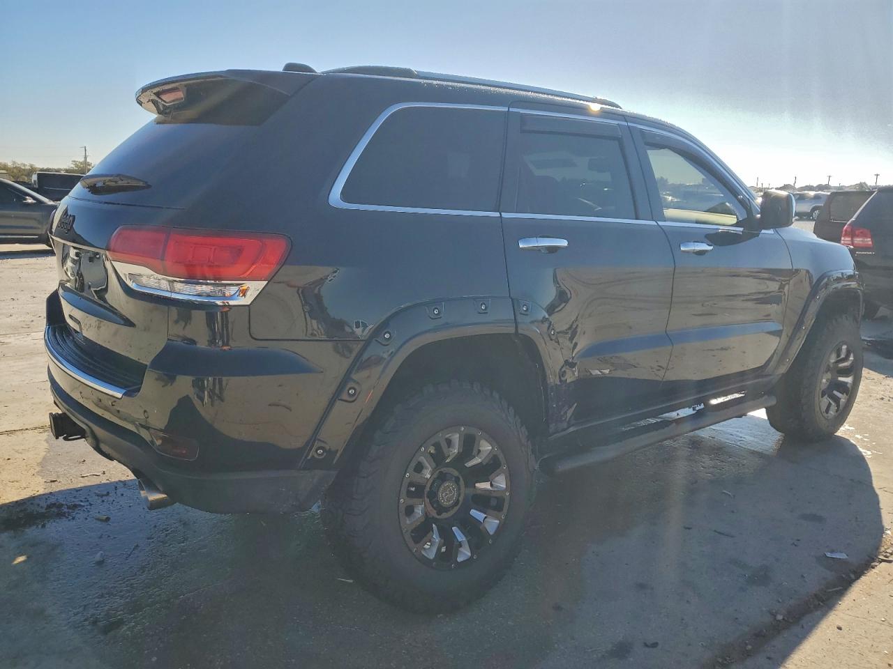 2015 JEEP GRAND CHEROKEE LIMITED photo 3