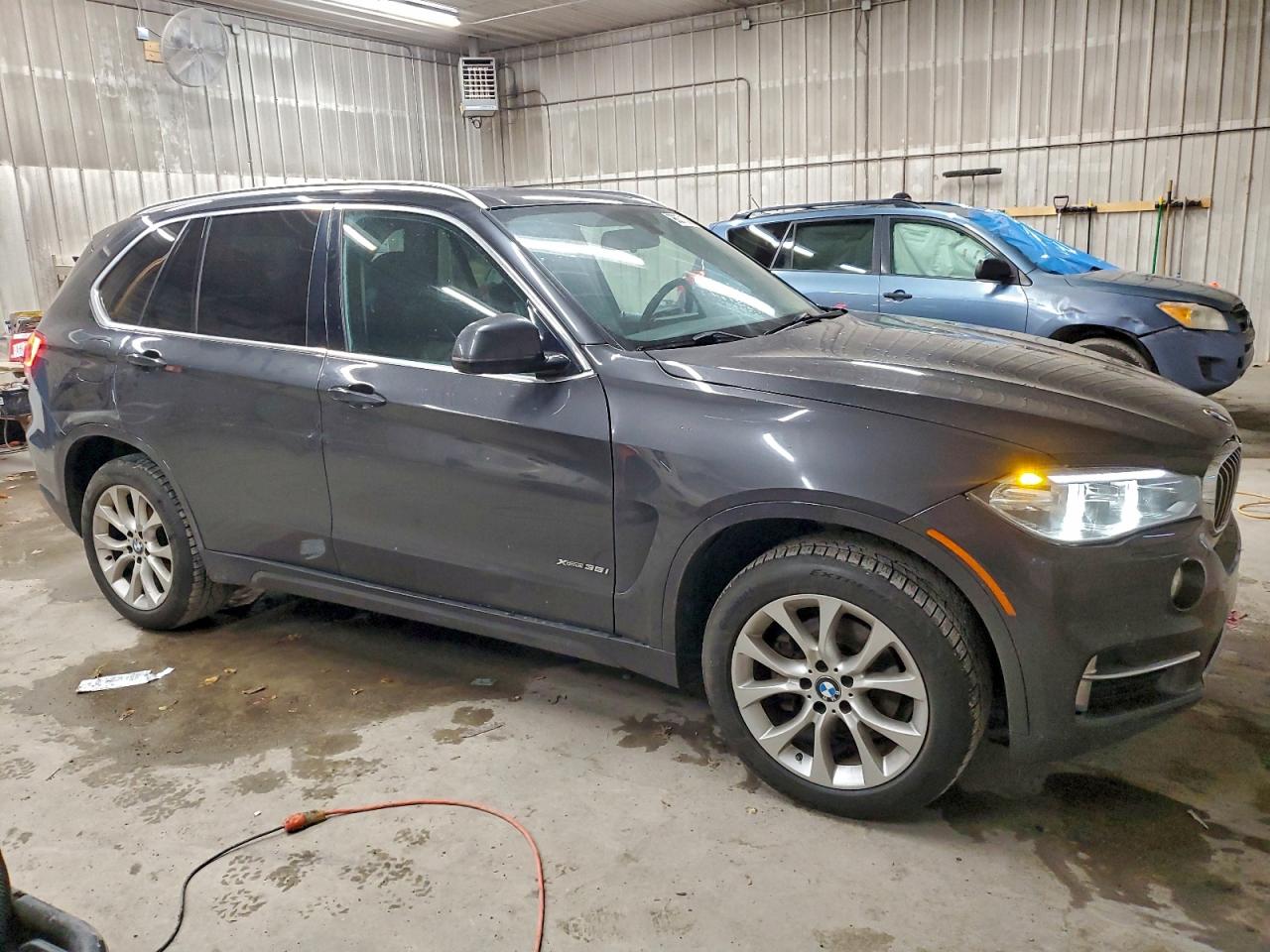 2015 BMW X5 XDRIVE35I photo 4
