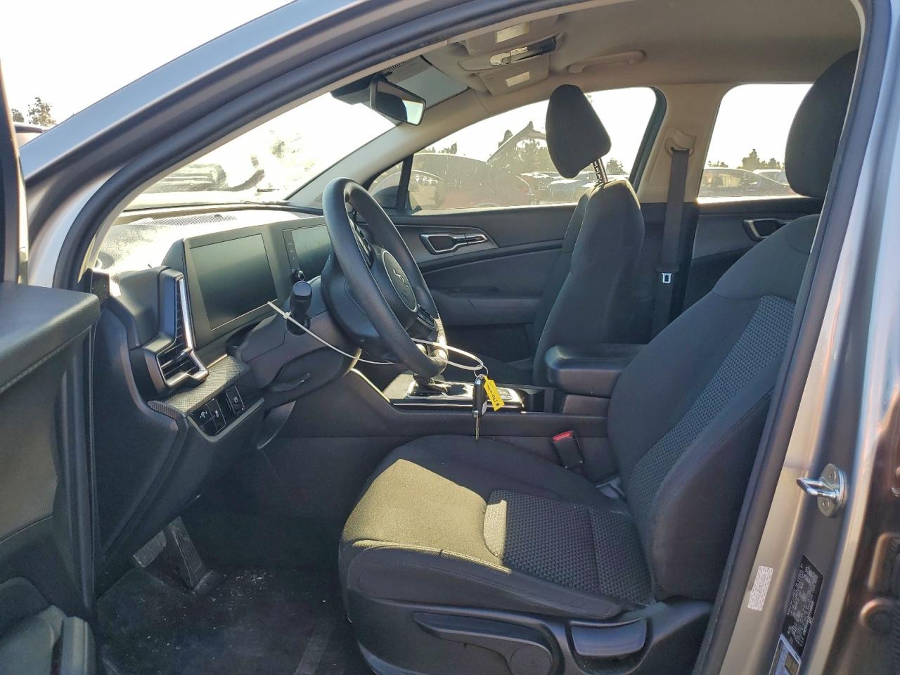 2023 KIA SPORTAGE LX photo 19