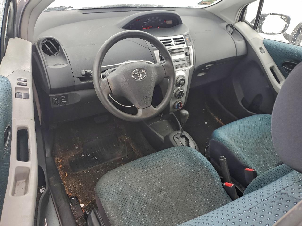 2007 TOYOTA YARIS photo 8