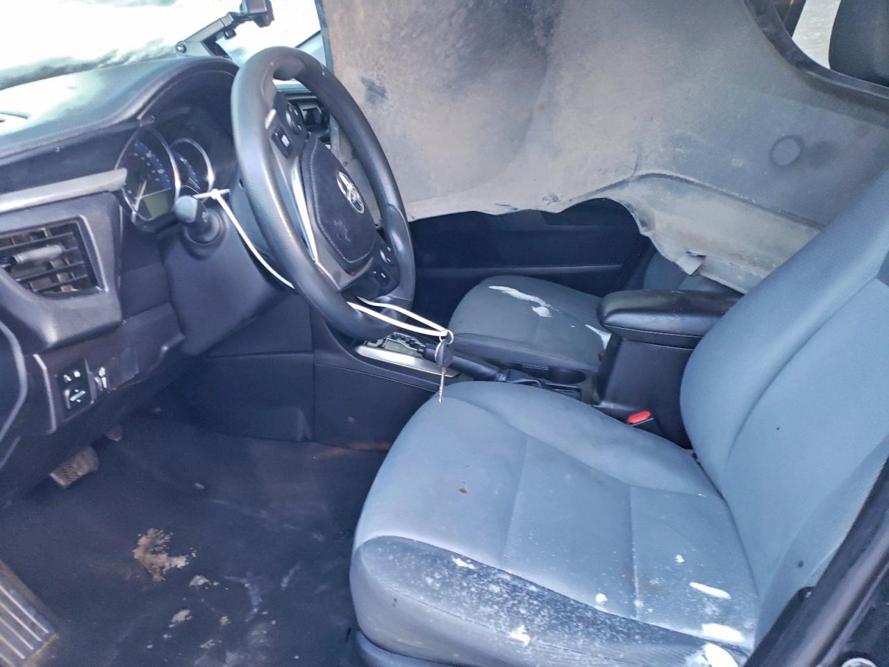2014 TOYOTA COROLLA L photo 7