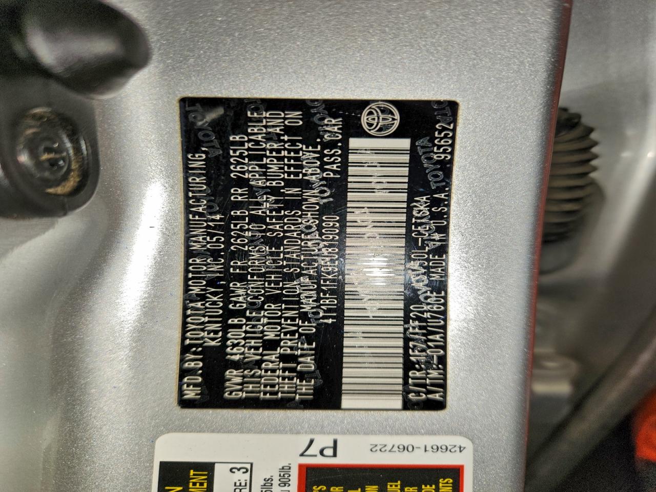 2014 TOYOTA CAMRY L photo 37