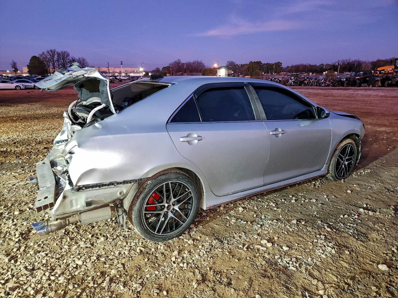 2014 TOYOTA CAMRY L photo 7