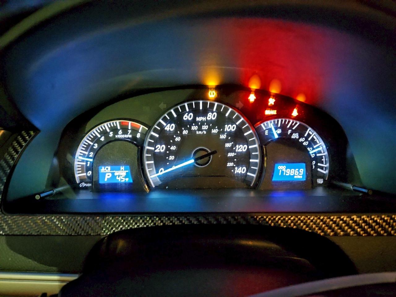 2014 TOYOTA CAMRY L photo 25