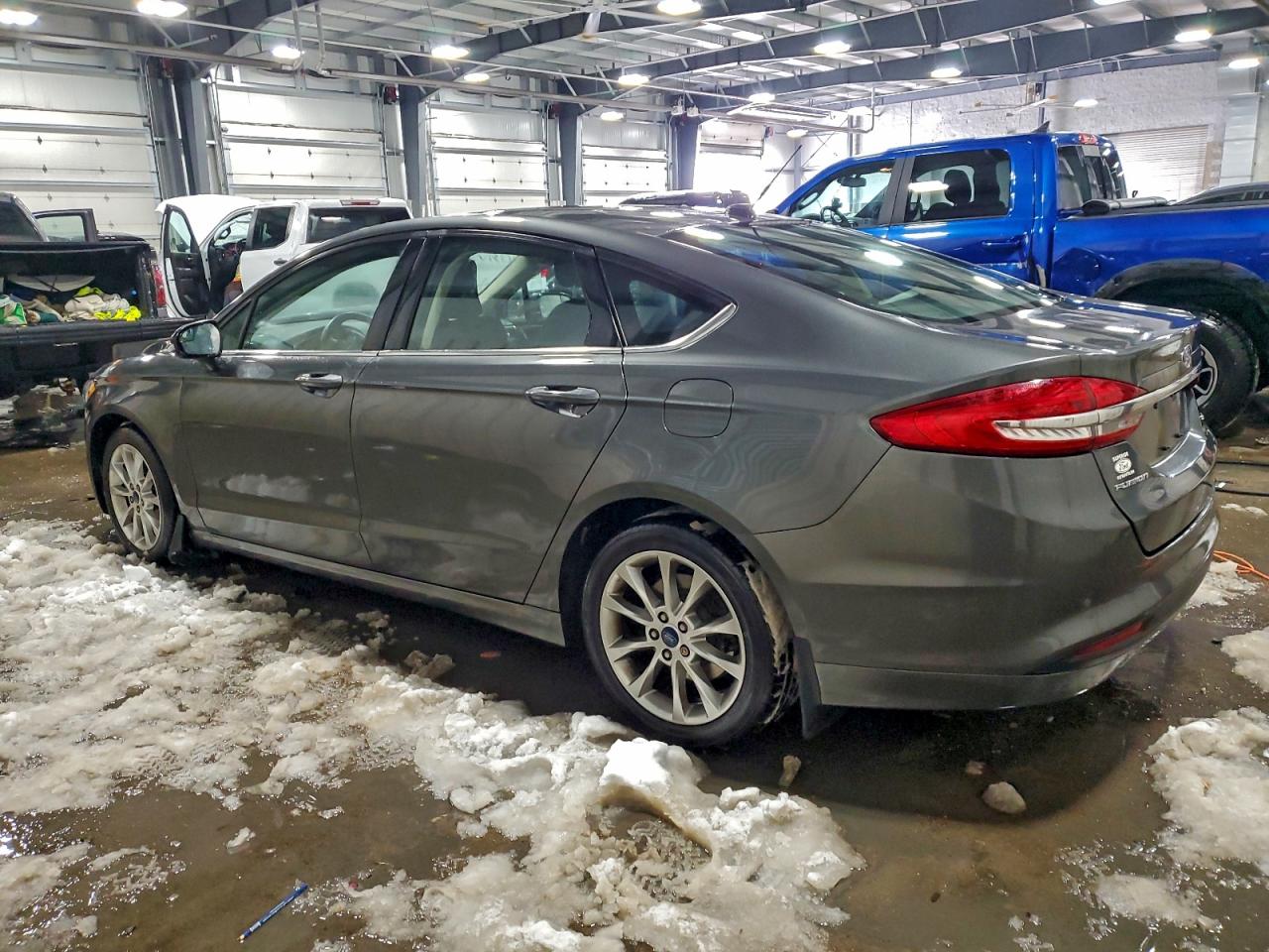 2017 FORD FUSION SE photo 2