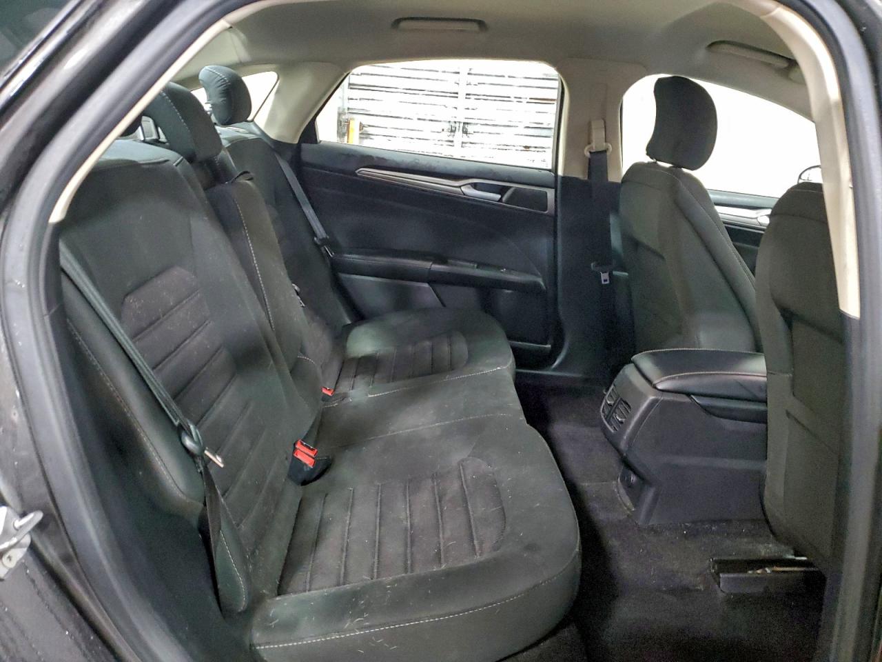 2017 FORD FUSION SE photo 10