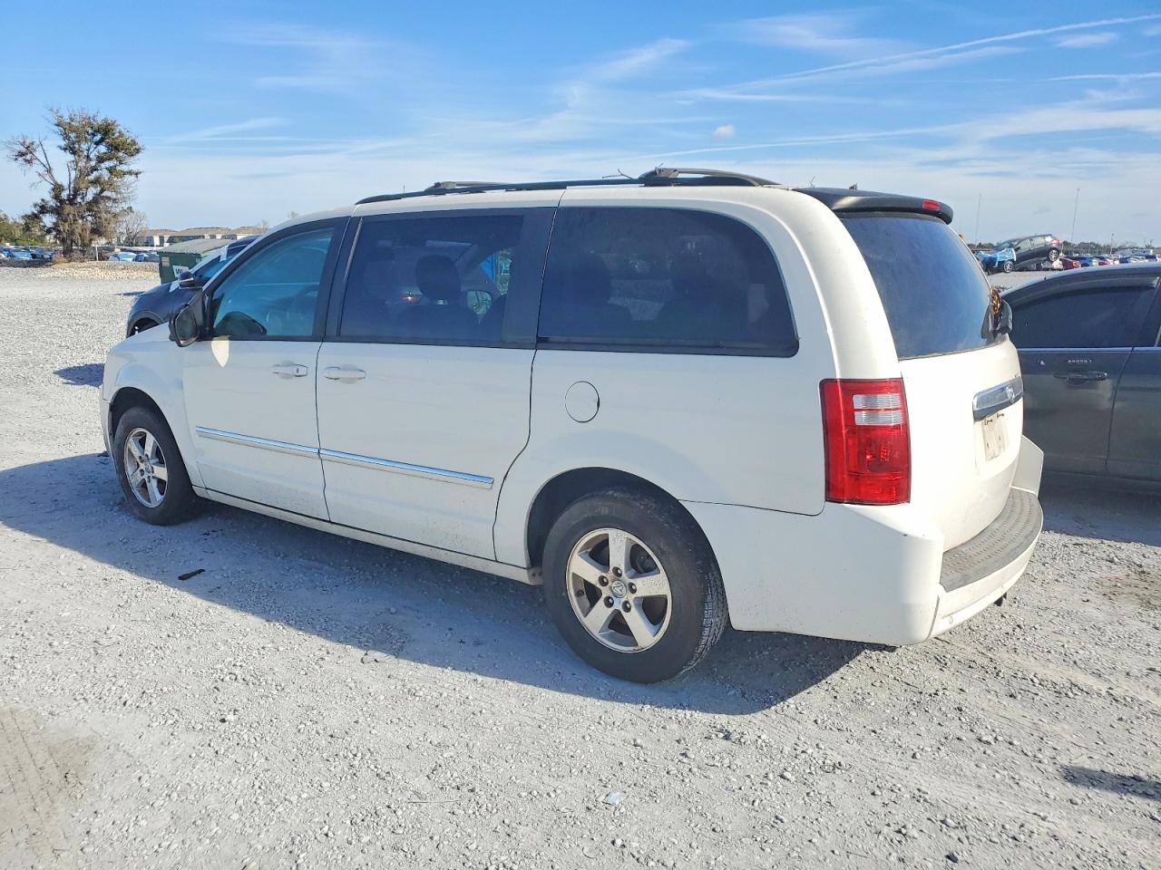 2008 DODGE GRAND CARAVAN SXT photo 2