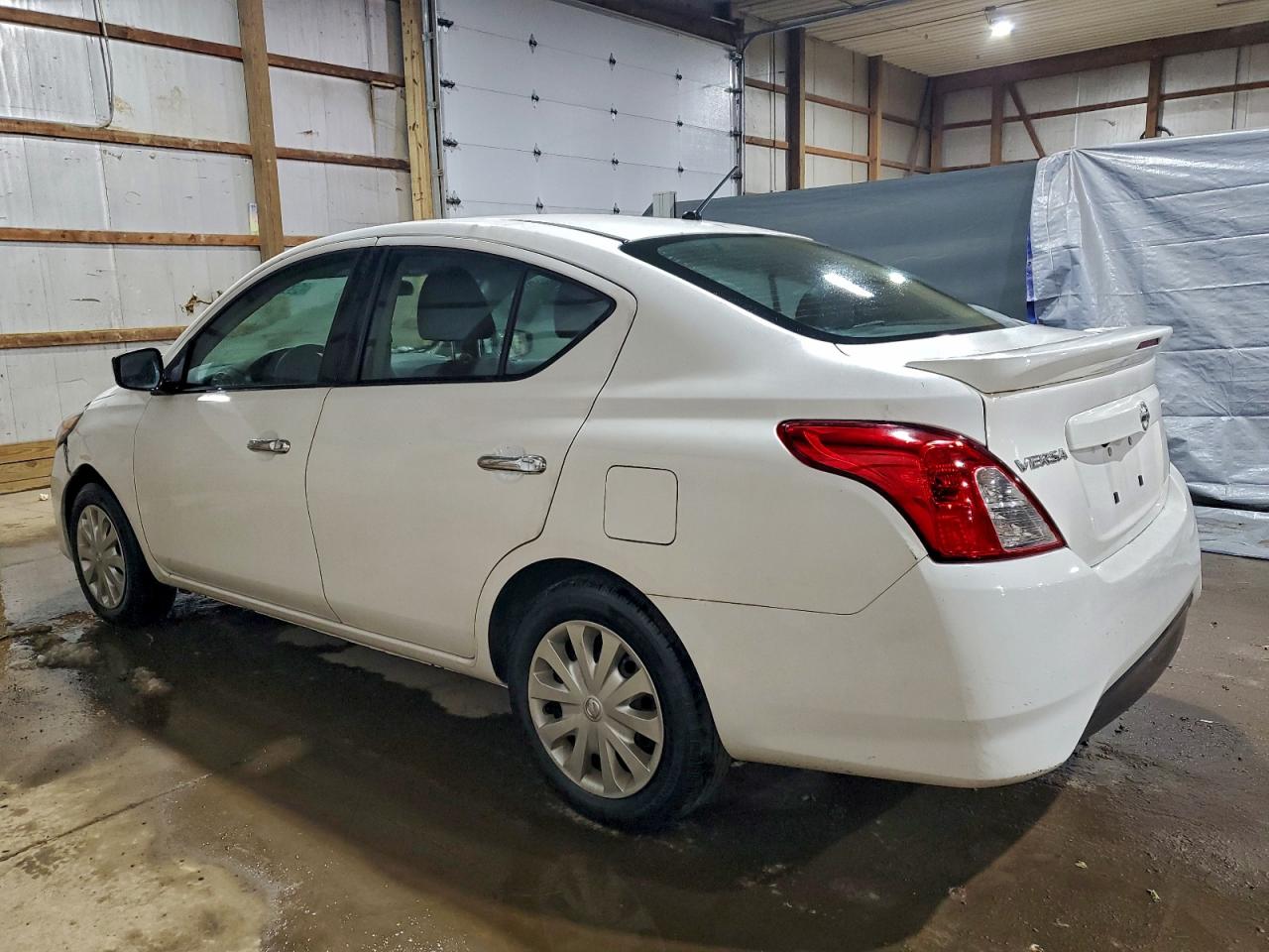 2018 NISSAN VERSA S photo 2