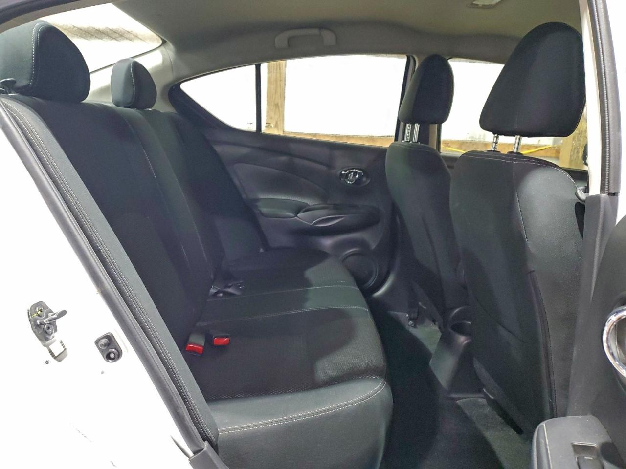 2018 NISSAN VERSA S photo 10