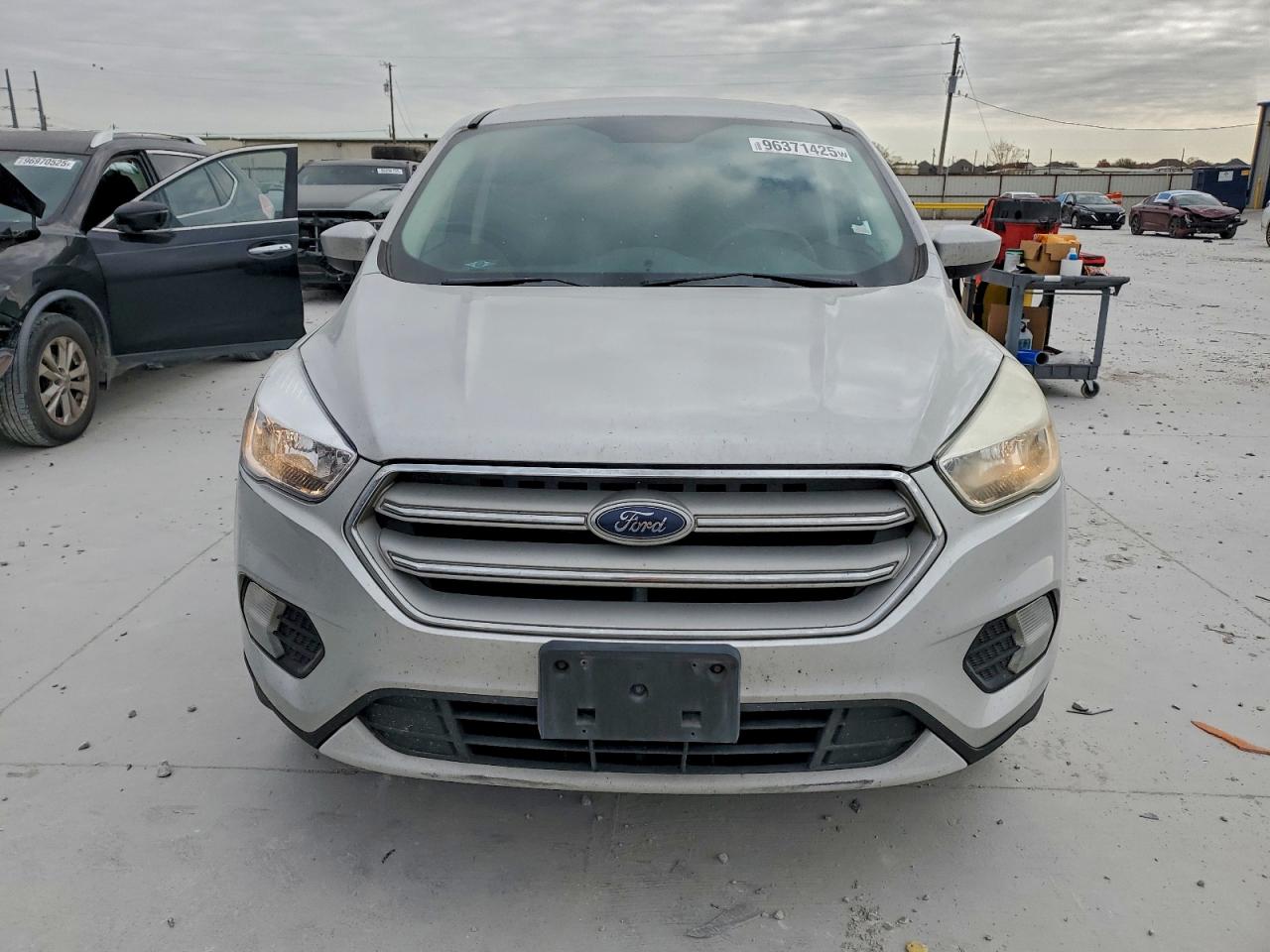 2017 FORD ESCAPE SE photo 5