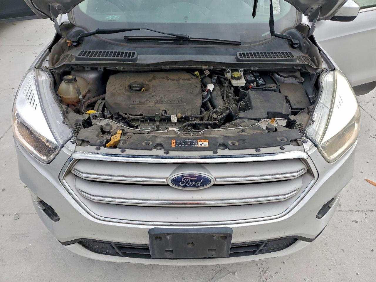2017 FORD ESCAPE SE photo 11