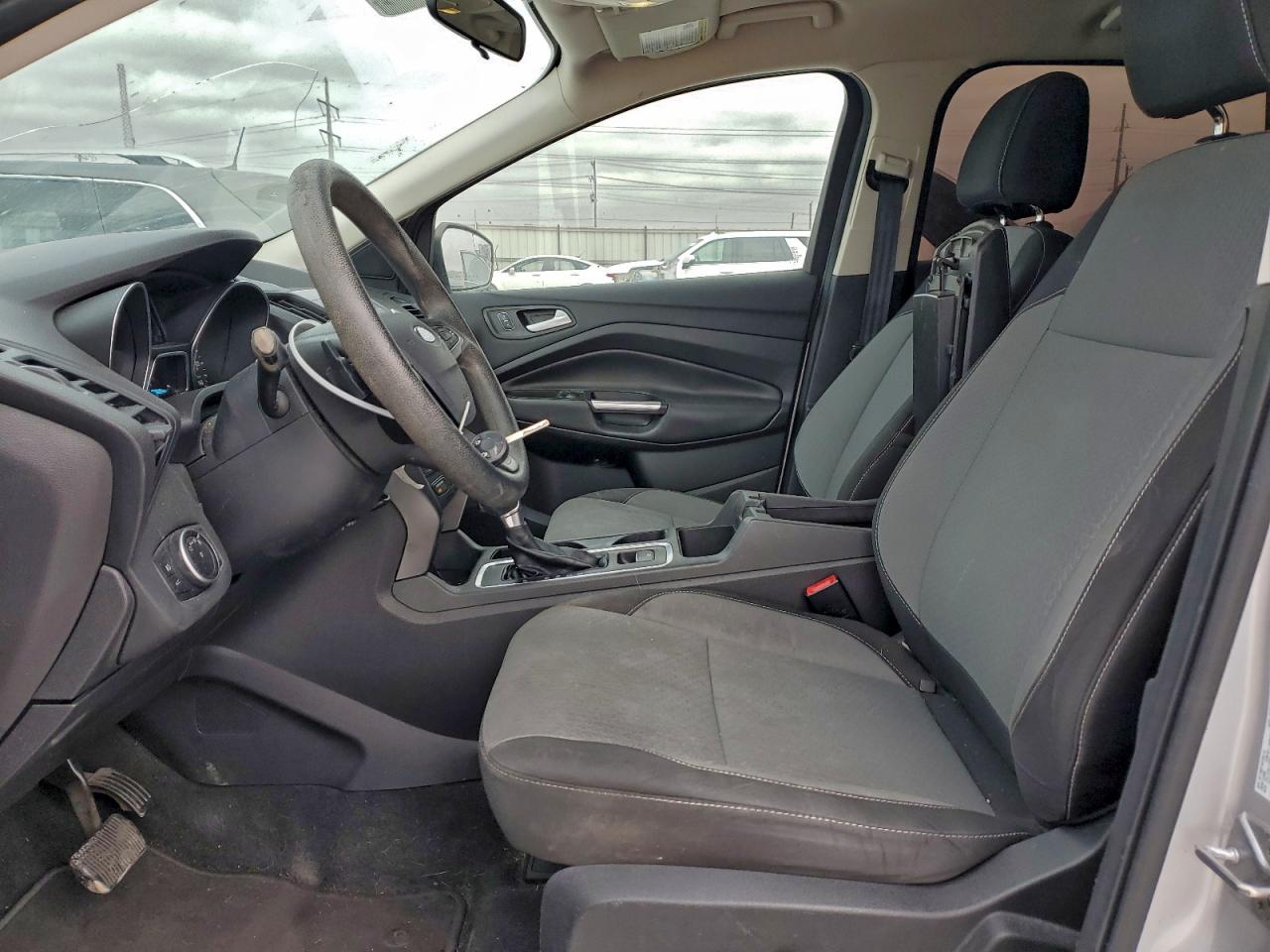 2017 FORD ESCAPE SE photo 7
