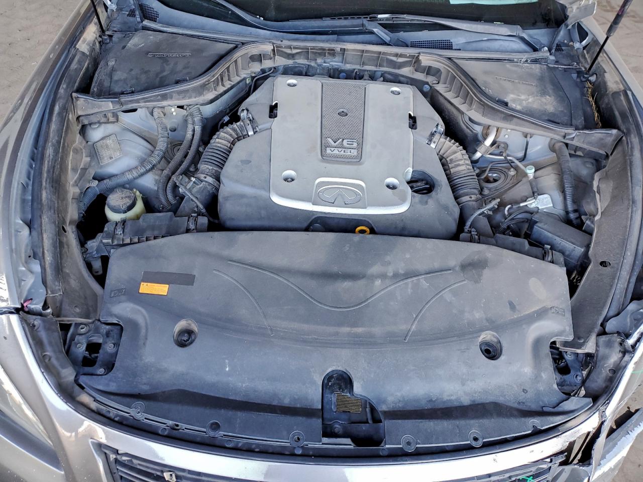 2011 INFINITI M37 photo 11