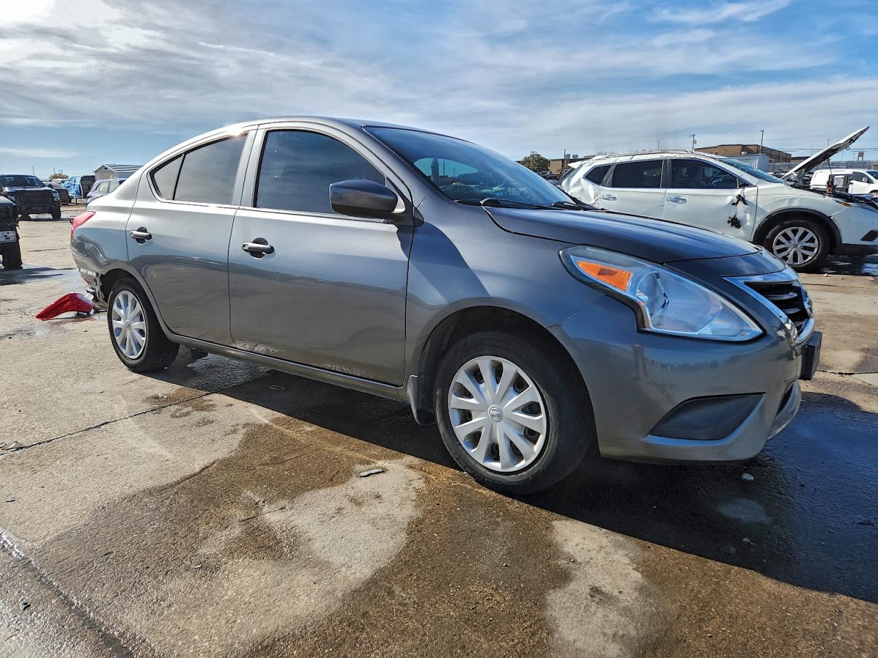 2019 NISSAN VERSA S PLUS photo 4