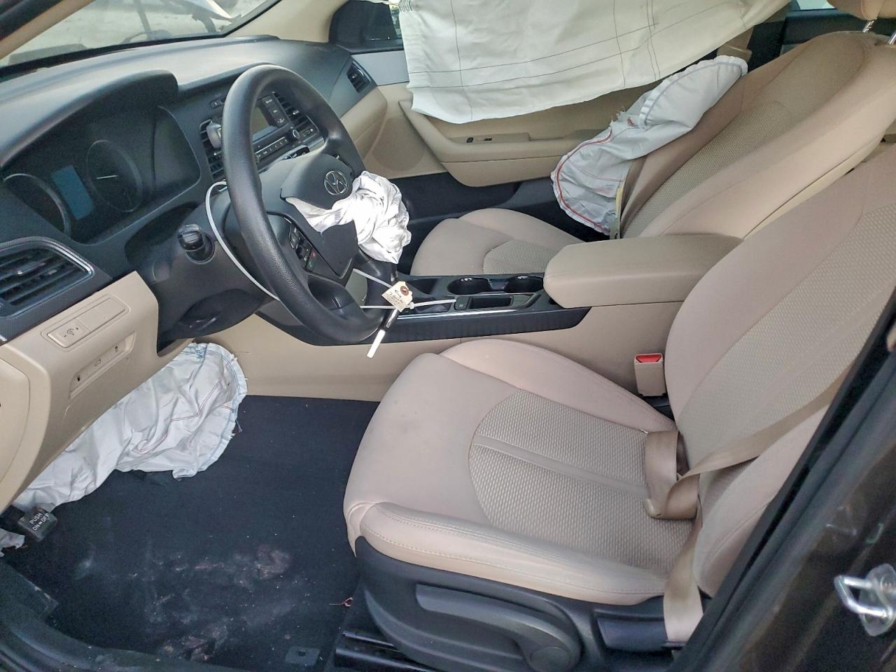2017 HYUNDAI SONATA SE photo 7
