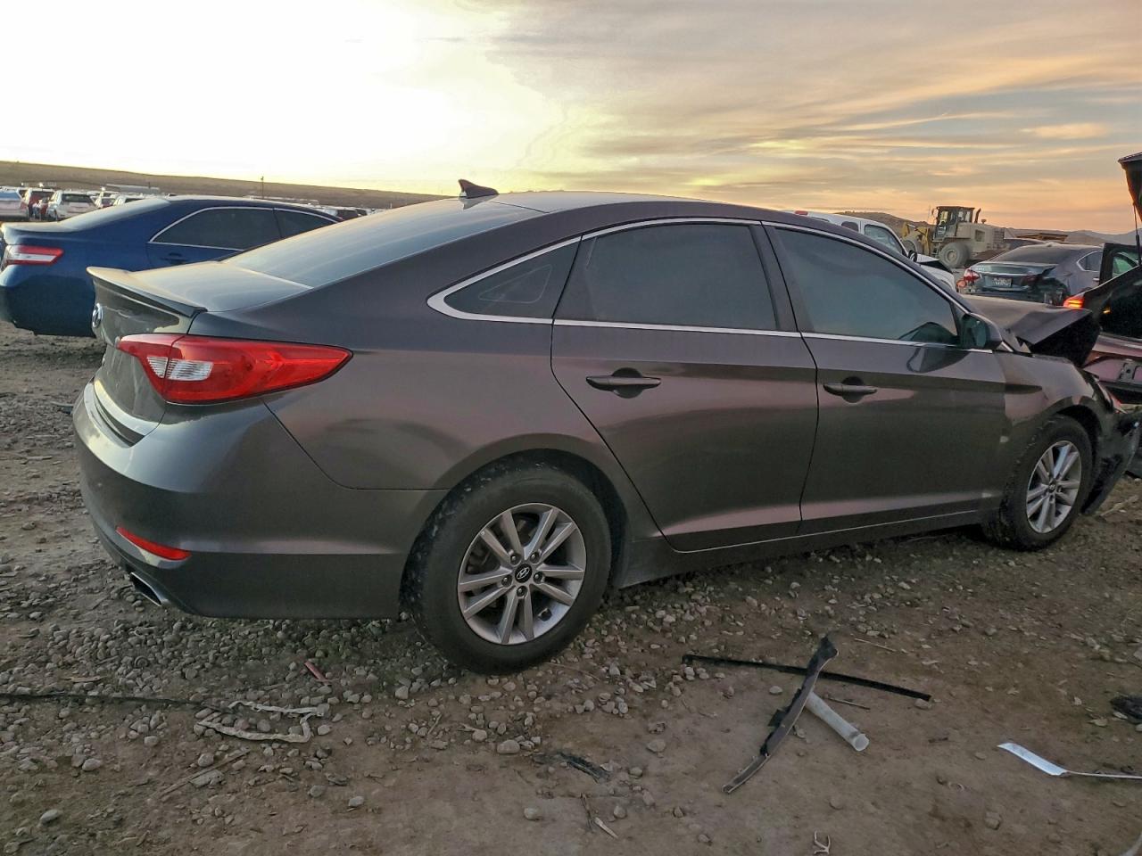 2017 HYUNDAI SONATA SE photo 3