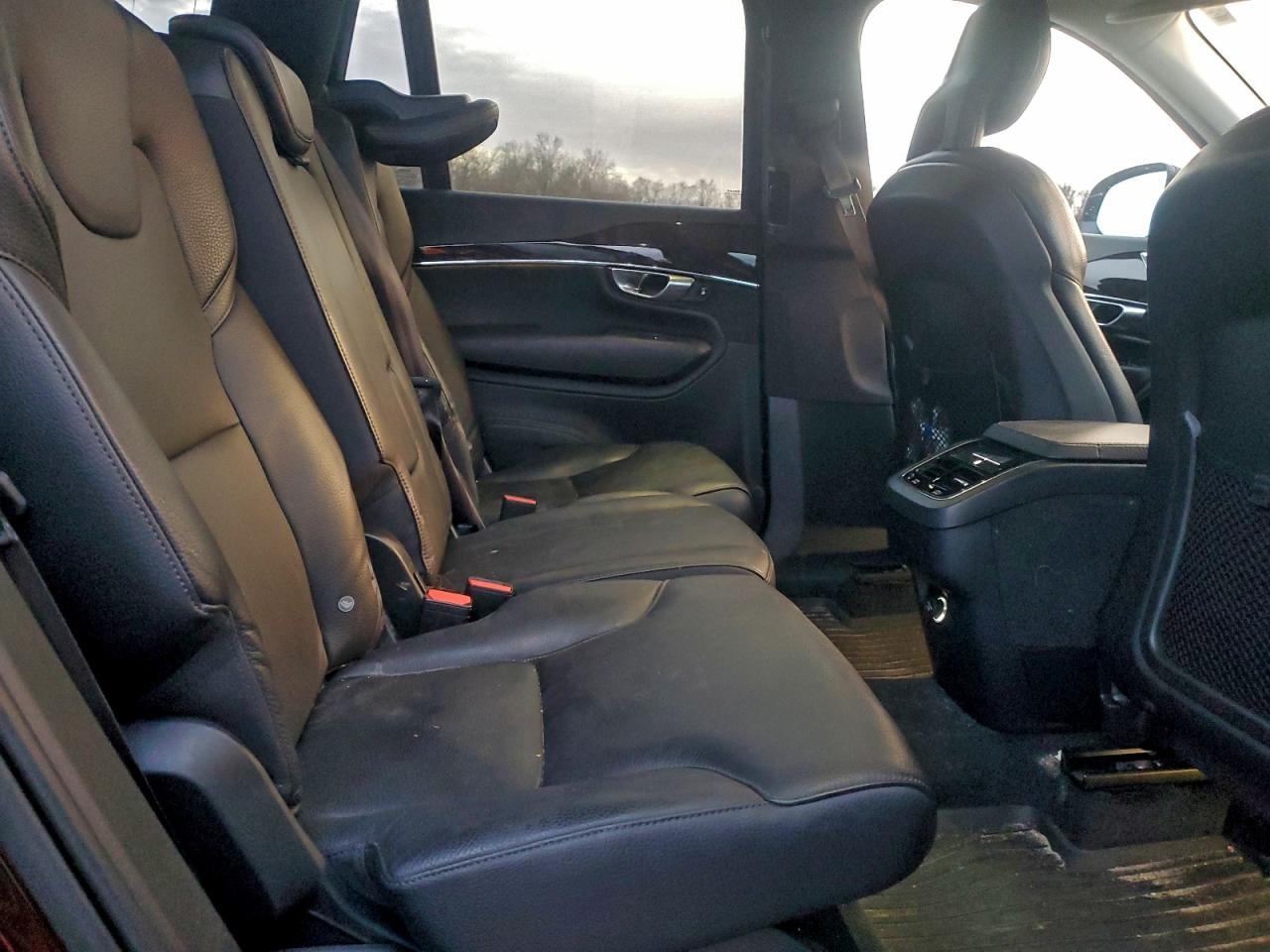 2018 VOLVO XC90 T6 photo 10